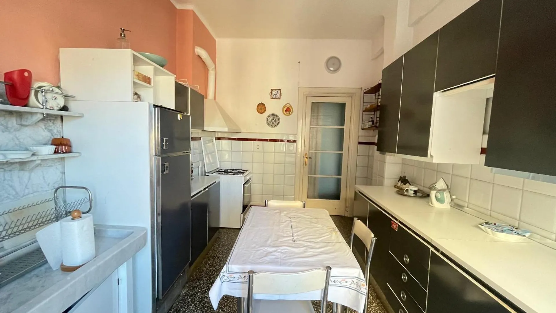 Gastaldi Rooms - Old Style Genoa Bed & Breakfast