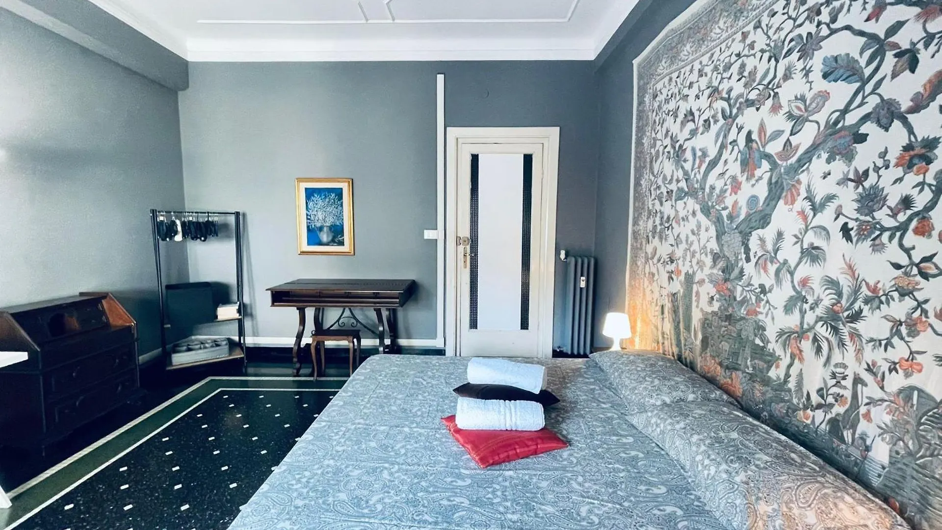 Bed & Breakfast Gastaldi Rooms - Old Style Genoa