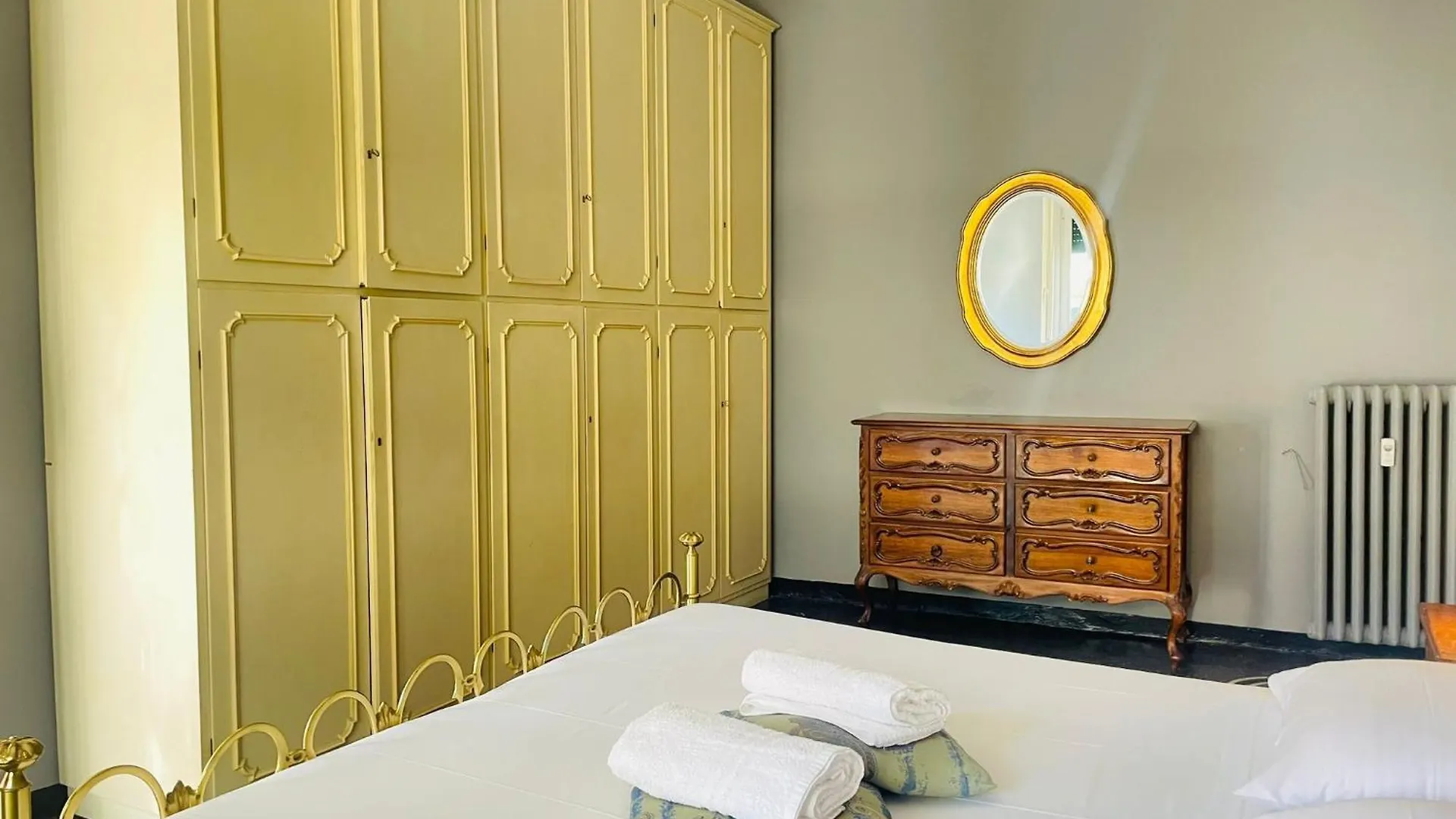 Gastaldi Rooms - Old Style Genoa 0*,  Italy